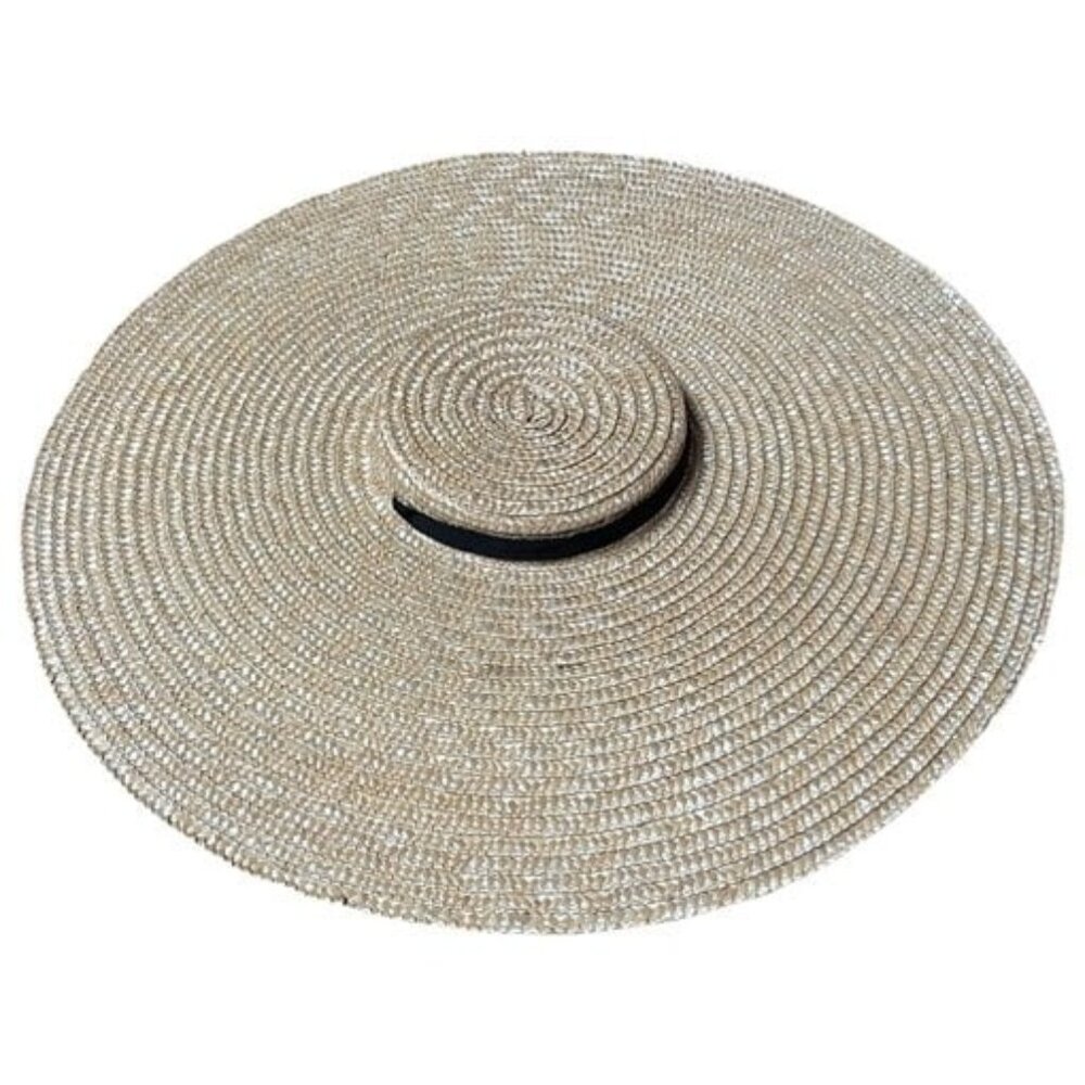 beige wicker jacquemus hat